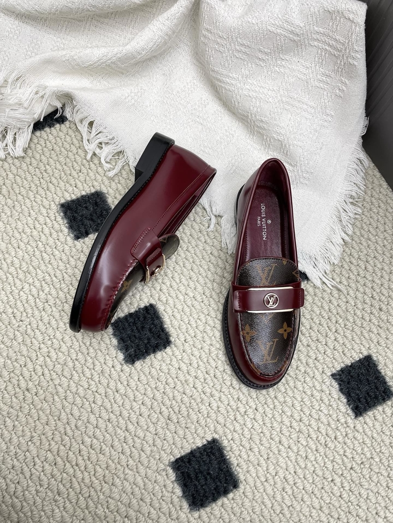 l0vis Vvtt0n loafers